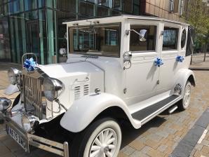 Luxury wedding car hire, by 1st 4 Wedding Car Hire Middlesbrough Cleveland